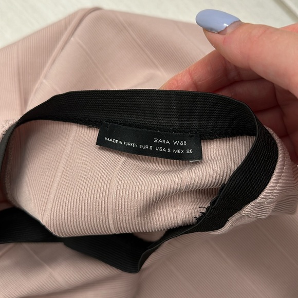 Skirt - Picture 4 of 4